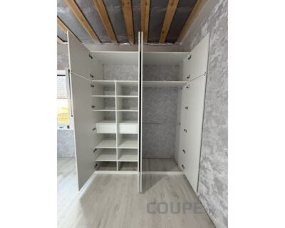 shkaf-kupe_335-2